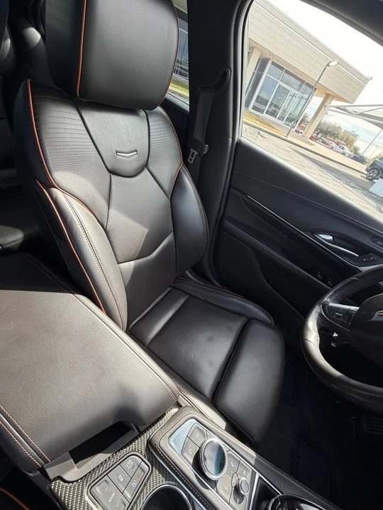 2023 Cadillac CT4-V - Image 8 of 9
