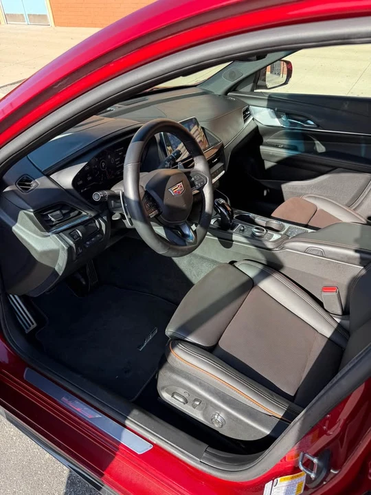 2023 Cadillac CT4-V - Image 11 of 19