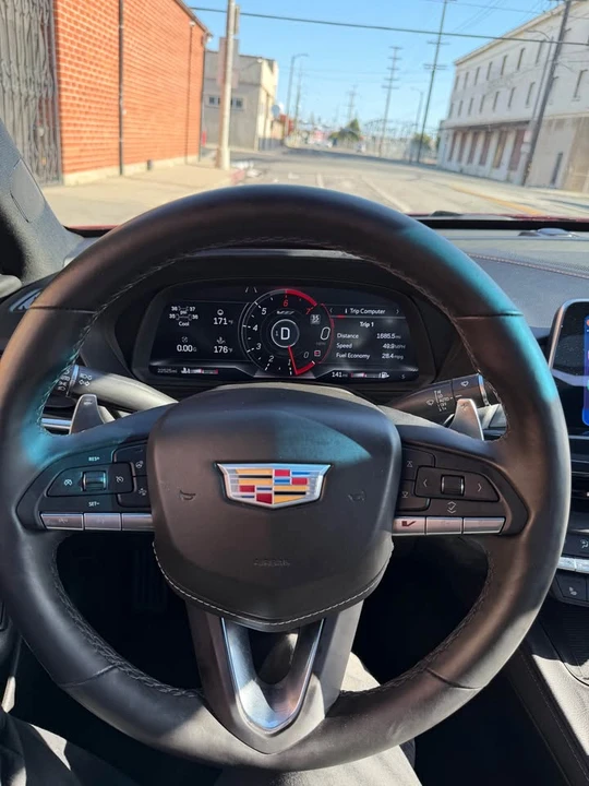 2023 Cadillac CT4-V - Image 17 of 19