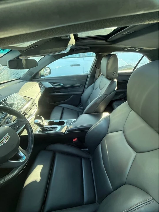 2023 Cadillac CT4 - Image 5 of 8