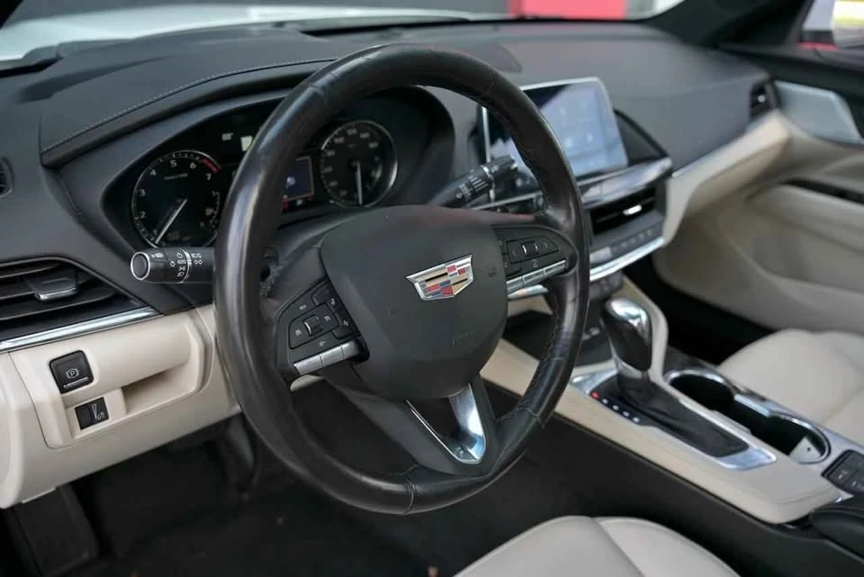 2023 Cadillac CT4 - Image 3 of 10