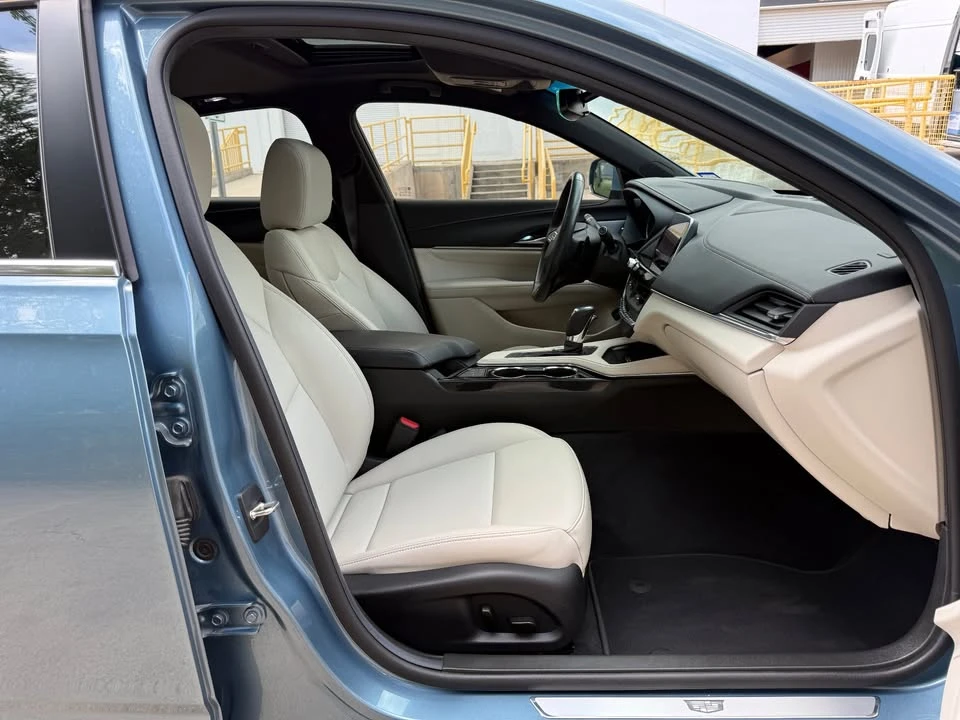 2023 Cadillac CT4 - Image 12 of 19