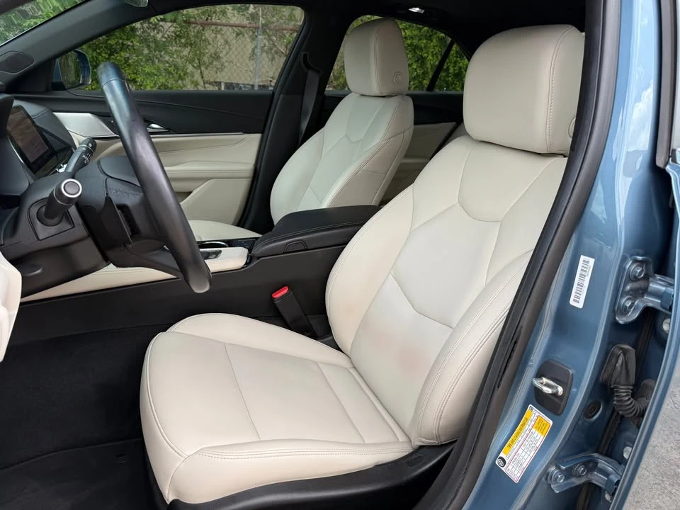 2023 Cadillac CT4 - Image 2 of 19