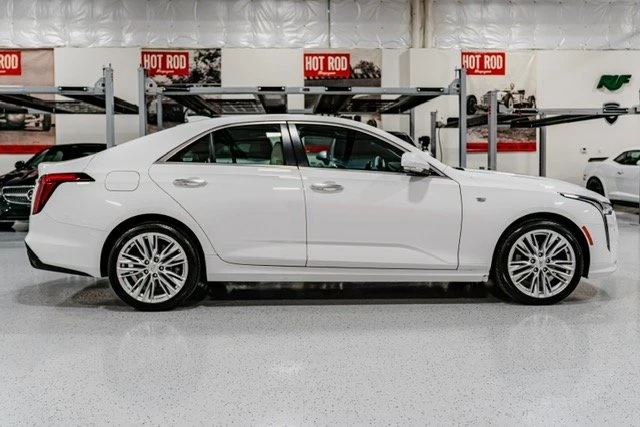 2023 Cadillac CT4 - Image 8 of 15