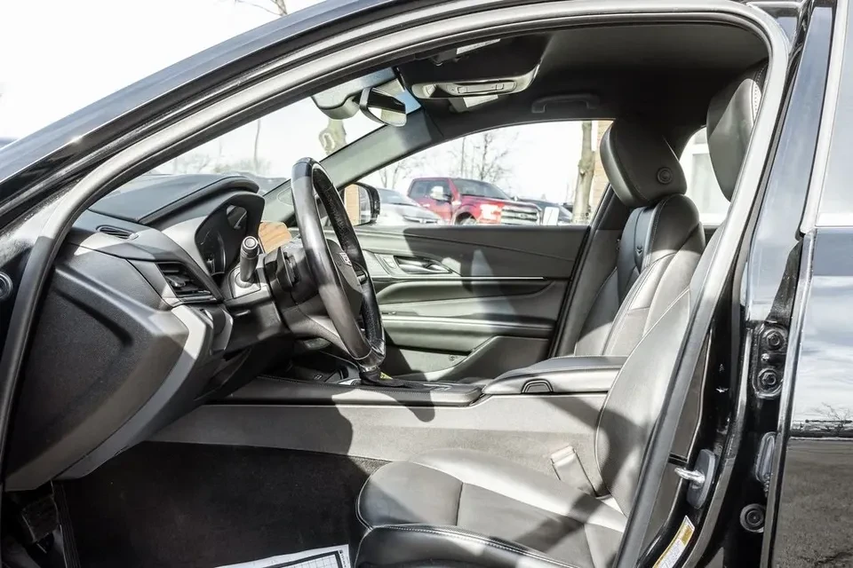 2023 Cadillac CT4 - Image 12 of 20