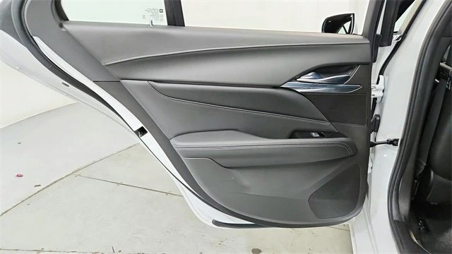 2023 Cadillac CT4 - Image 17 of 20