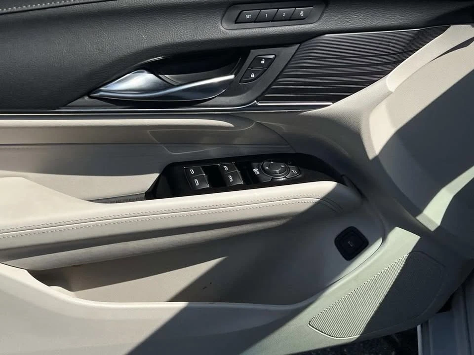 2023 Cadillac CT4 - Image 10 of 19