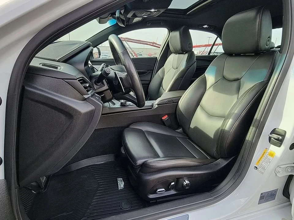2023 Cadillac CT4 - Image 10 of 20