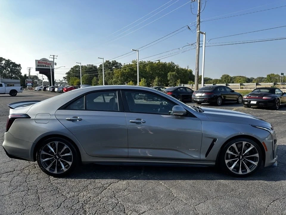 2023 Cadillac CT4-V - Image 10 of 20