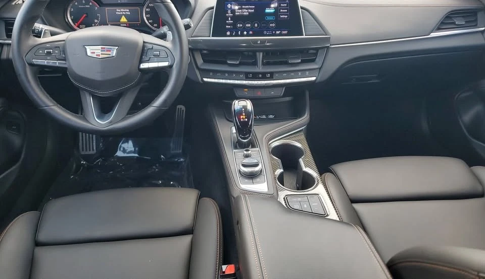 2023 Cadillac CT4-V - Image 15 of 19