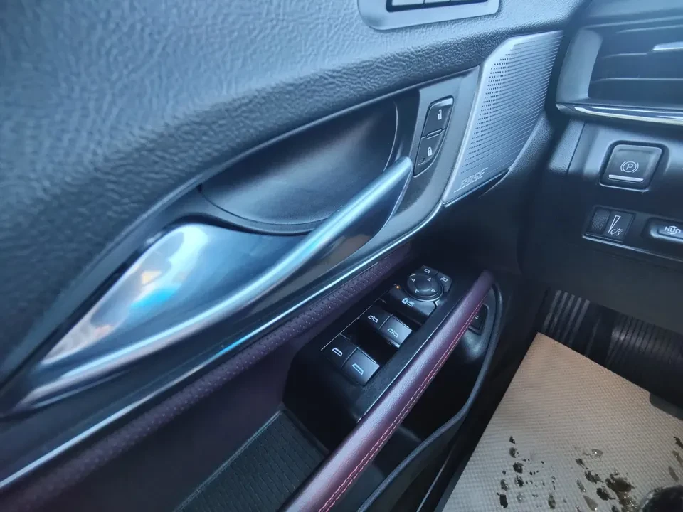 2023 Cadillac CT4-V - Image 7 of 18