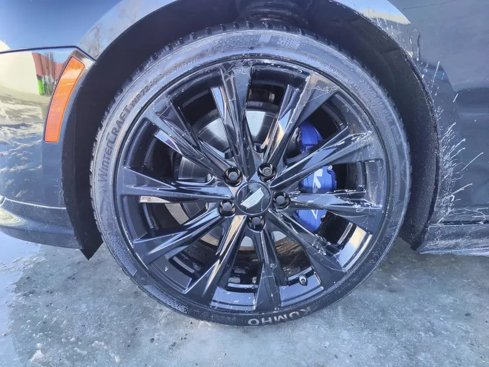 2023 Cadillac CT4-V - Image 18 of 18
