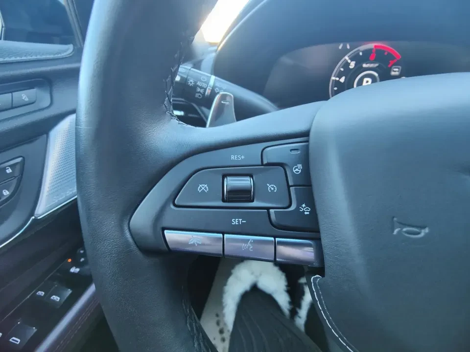 2023 Cadillac CT4-V - Image 15 of 18