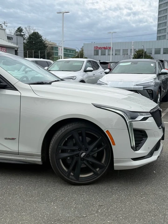 2023 Cadillac CT4-V - Image 5 of 18