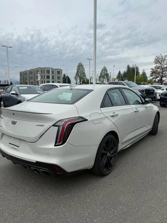 2023 Cadillac CT4-V - Image 8 of 18