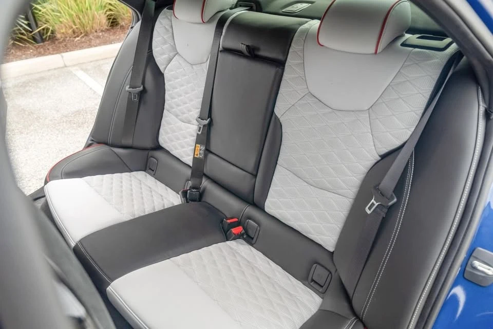 2023 Cadillac CT4-V Blackwing - Image 9 of 17
