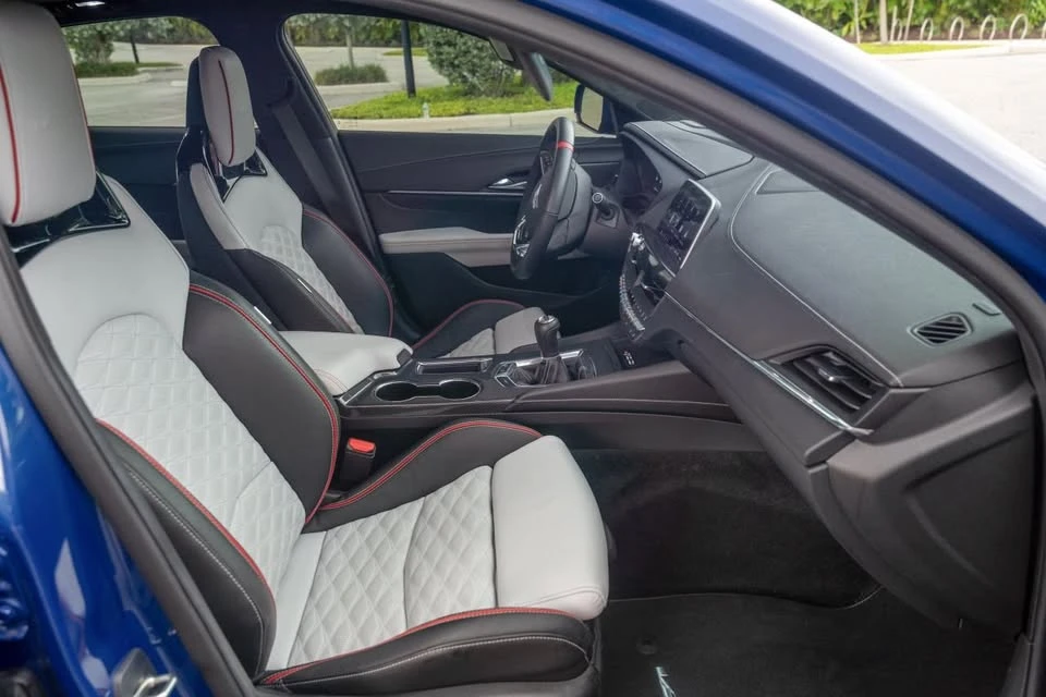2023 Cadillac CT4-V Blackwing - Image 11 of 18