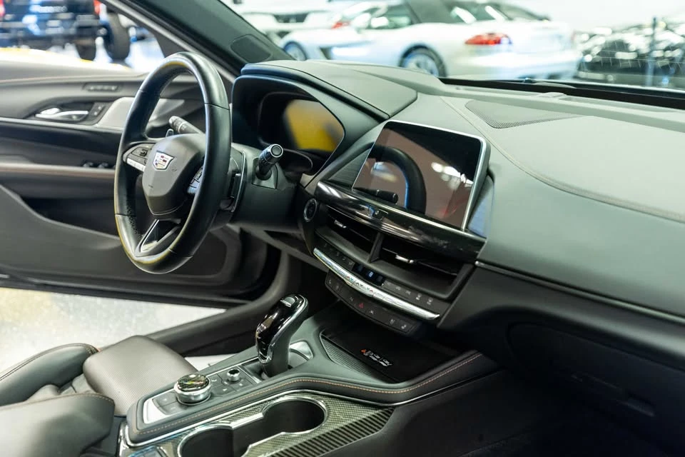 2023 Cadillac CT4-V - Image 11 of 15