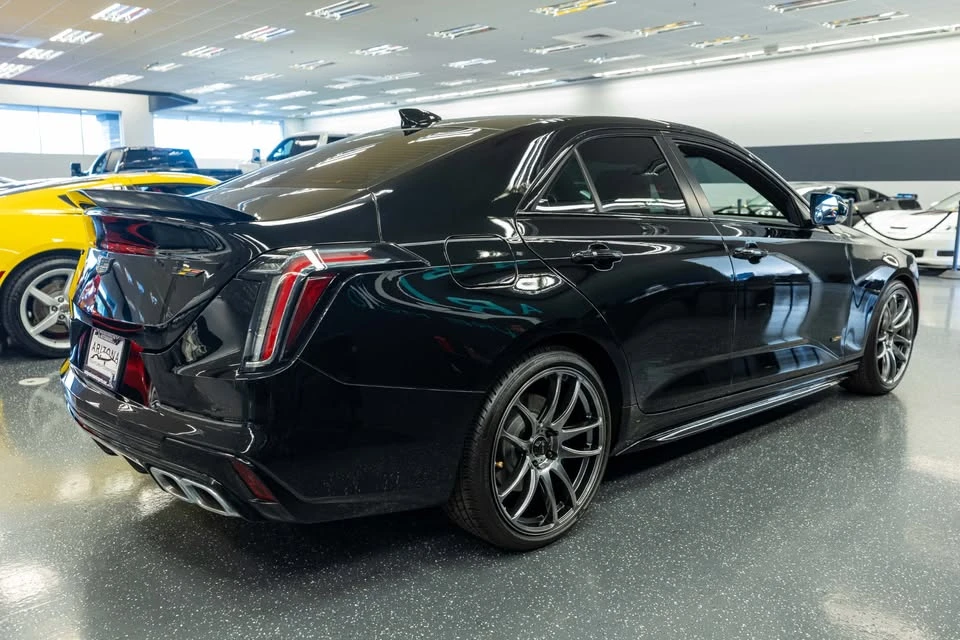 2023 Cadillac CT4-V - Image 4 of 15