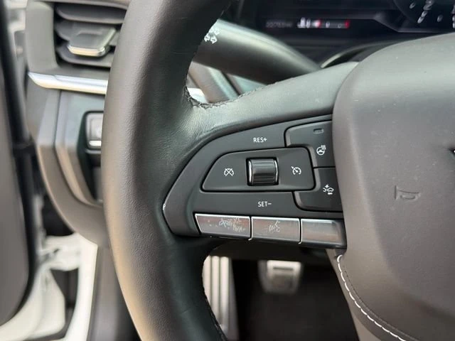 2023 Cadillac CT4-V - Image 13 of 20