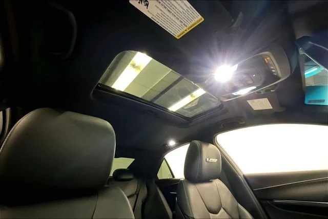 2023 Cadillac CT4-V - Image 10 of 13