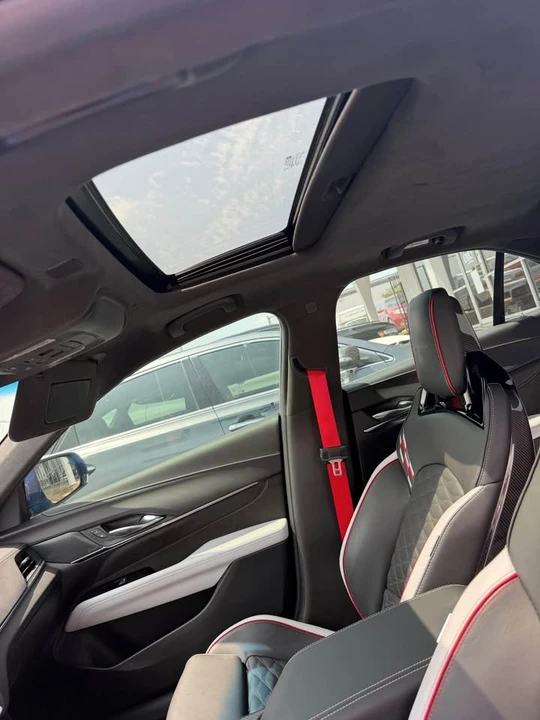 2023 Cadillac CT4-V - Image 16 of 20