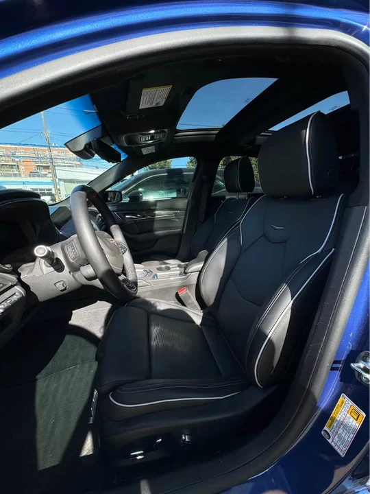 2023 Cadillac CT5 - Image 5 of 7