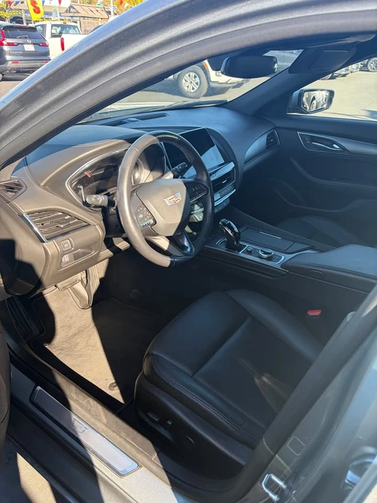 2023 Cadillac CT5 - Image 7 of 9