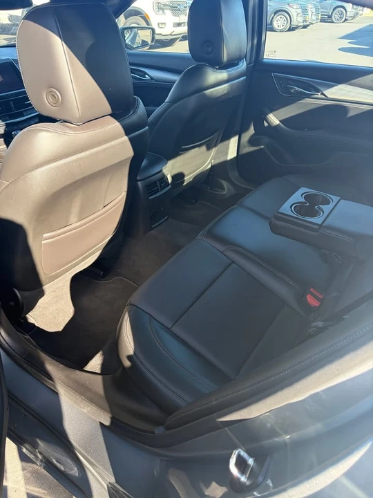 2023 Cadillac CT5 - Image 8 of 9