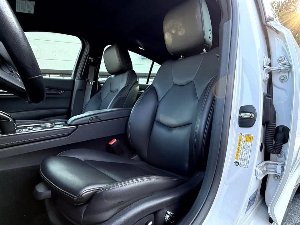 2023 Cadillac CT5 - Image 8 of 19