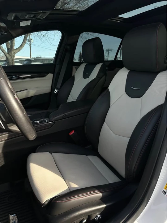 2023 Cadillac CT5 - Image 12 of 20