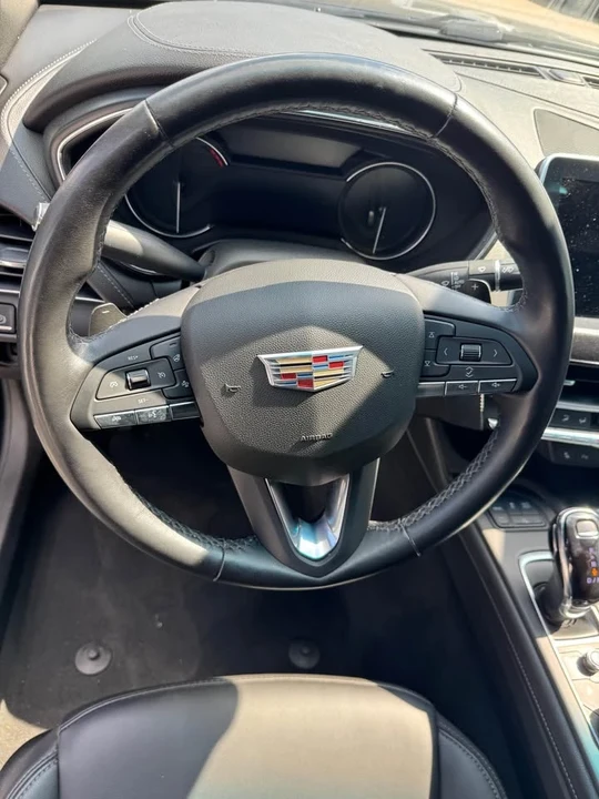 2023 Cadillac CT5 - Image 7 of 10
