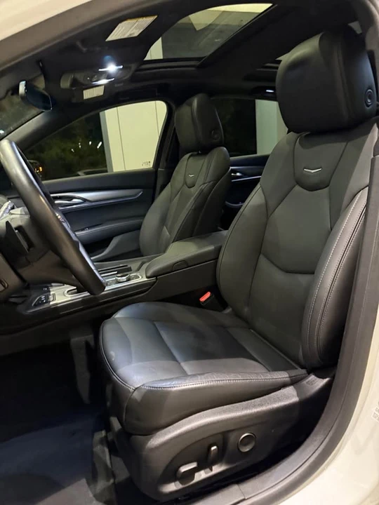 2023 Cadillac CT5 - Image 8 of 9
