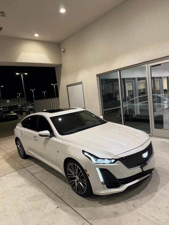 2023 Cadillac CT5 - Image 2 of 9
