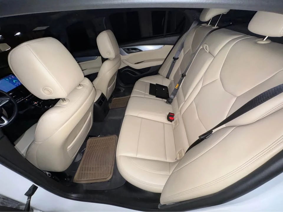 2023 Cadillac CT5 - Image 5 of 6