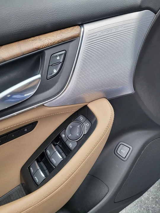 2023 Cadillac CT5 - Image 16 of 18