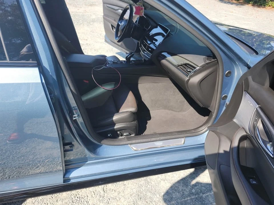 2023 Cadillac CT5 - Image 16 of 20