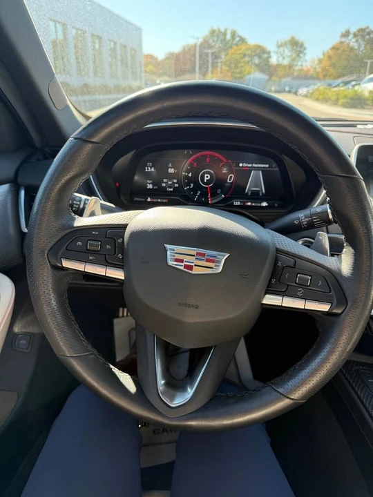 2023 Cadillac CT5 - Image 9 of 10