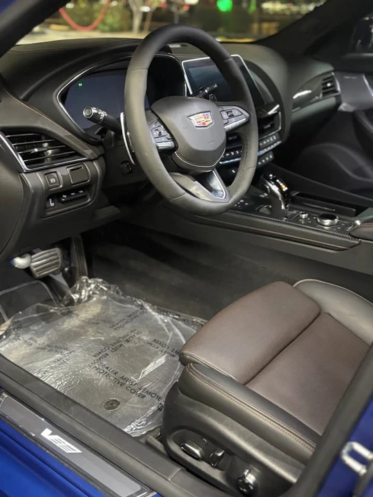 2023 Cadillac CT5 - Image 8 of 15