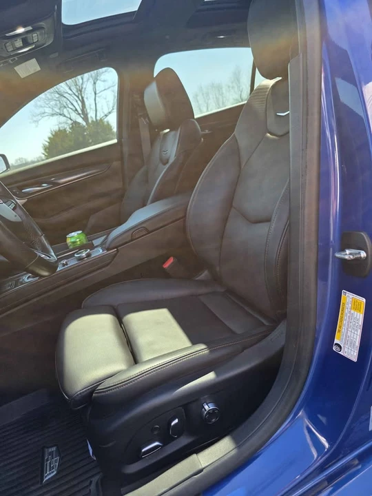 2023 Cadillac CT5 - Image 15 of 18