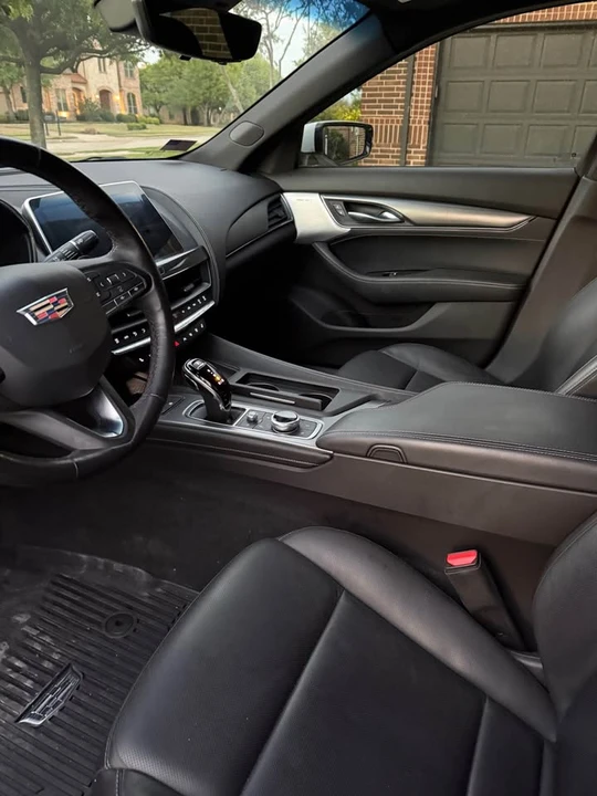 2023 Cadillac CT5 - Image 8 of 9