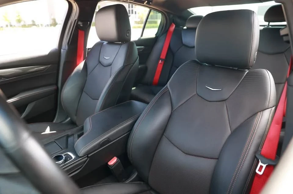 2023 Cadillac CT5-V - Image 2 of 6