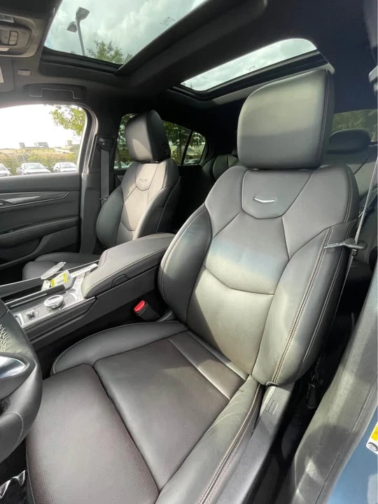 2023 Cadillac CT5-V - Image 4 of 8