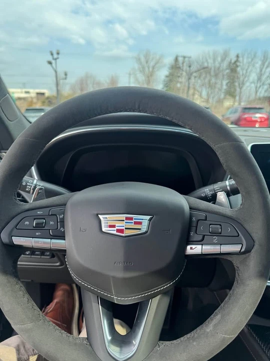 2023 Cadillac CT5-V - Image 4 of 8