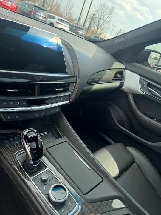 2023 Cadillac CT5-V - Image 5 of 8