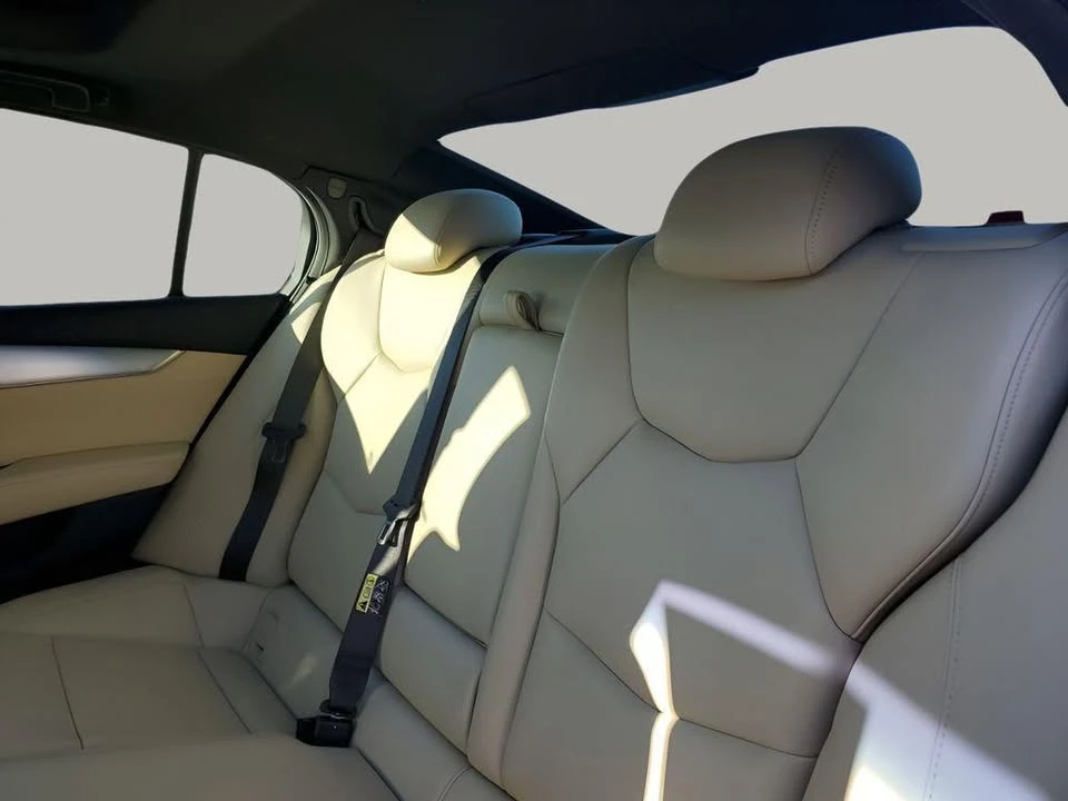 2023 Cadillac CT5 - Image 17 of 18