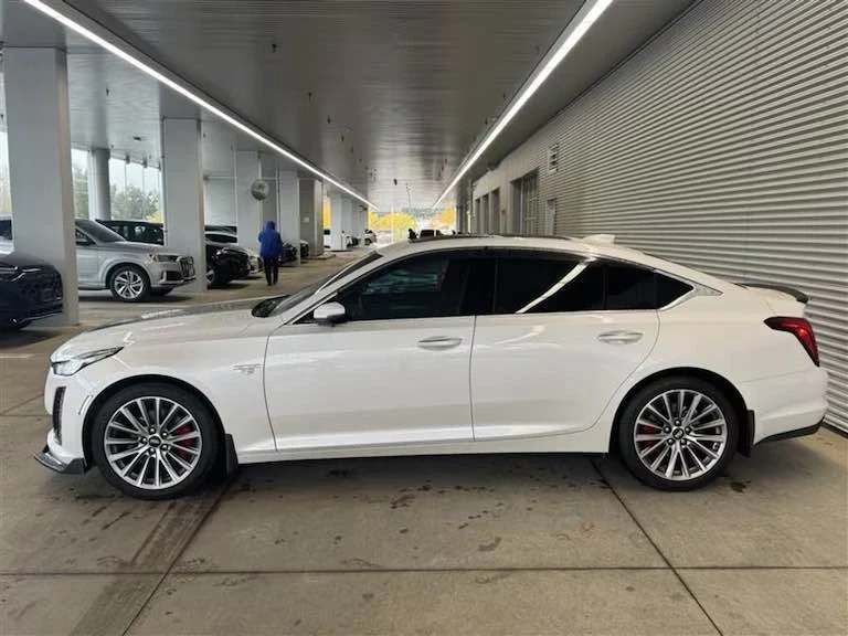 2023 Cadillac CT5 - Image 4 of 13