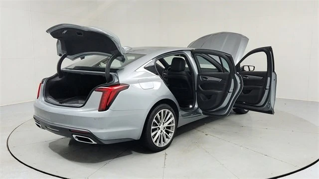 2023 Cadillac CT5 - Image 10 of 17