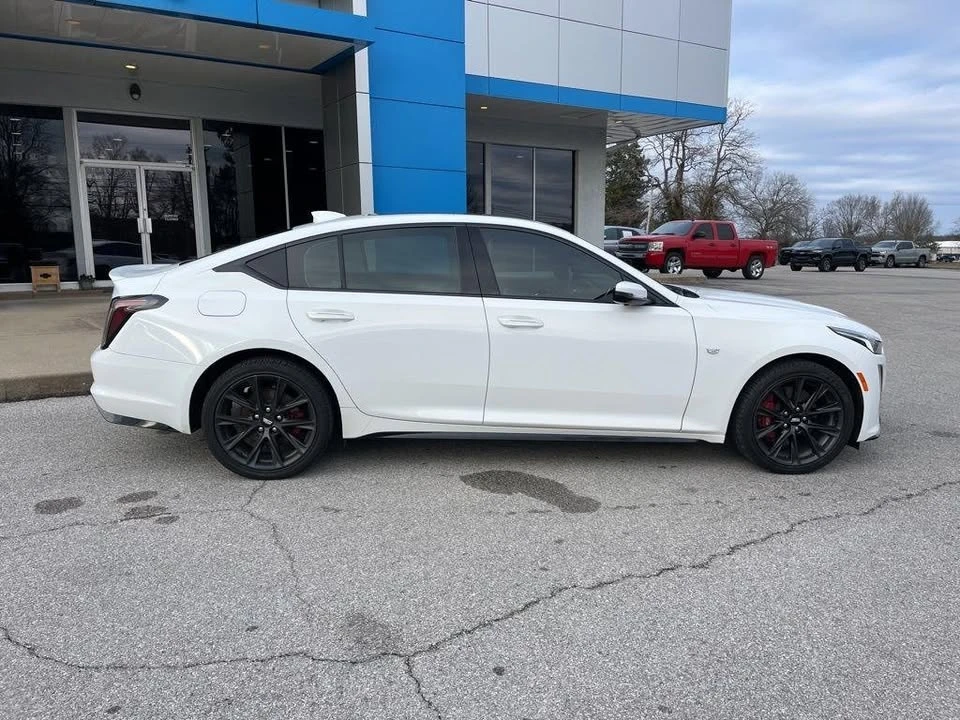 2023 Cadillac CT5 - Image 9 of 10