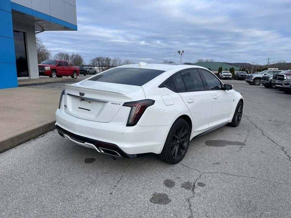 2023 Cadillac CT5 - Image 8 of 10